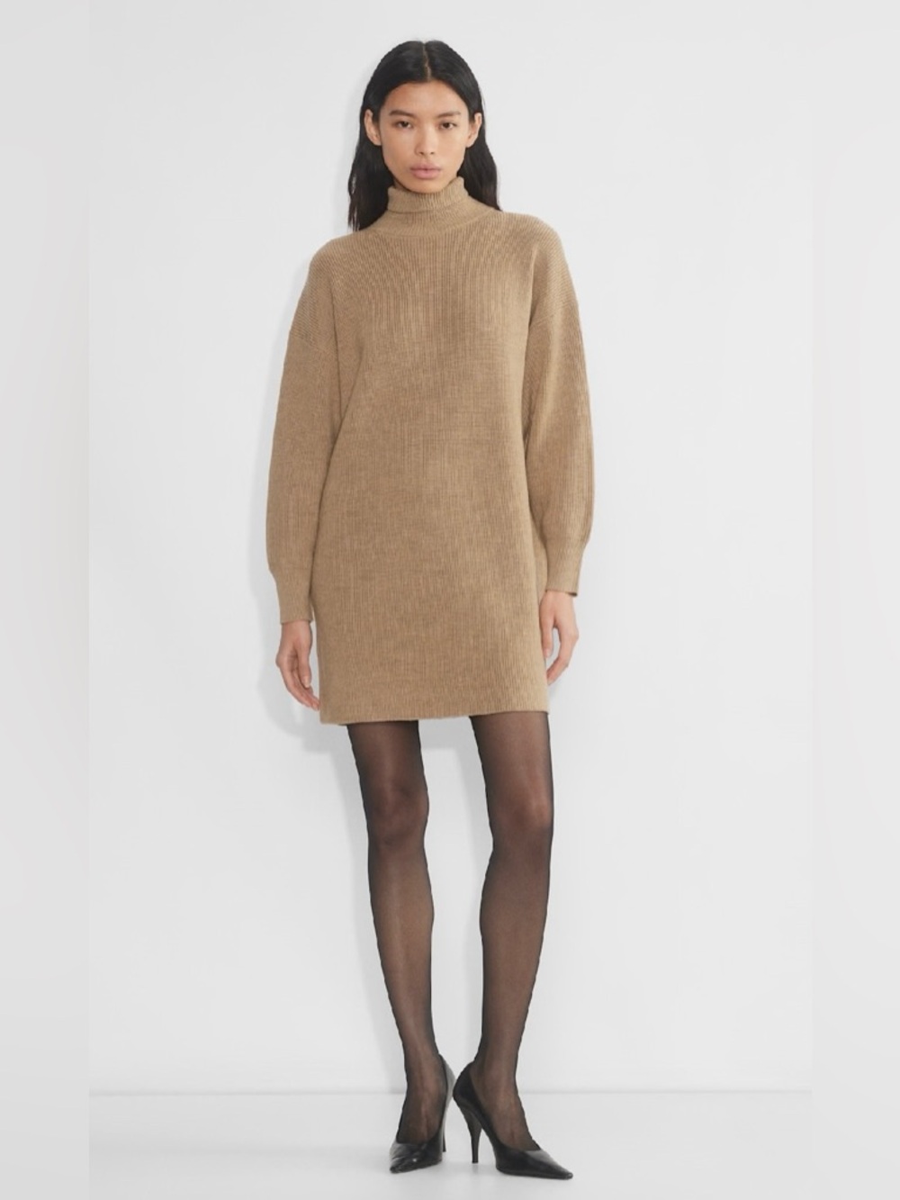 ARITZIA BABATON Maclean Merino Wool Knit Sweater Dress in Taupe. Size Small.